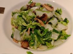 手捏菜炒口蘑-桂满陇·杭州饭店(清河万象店)