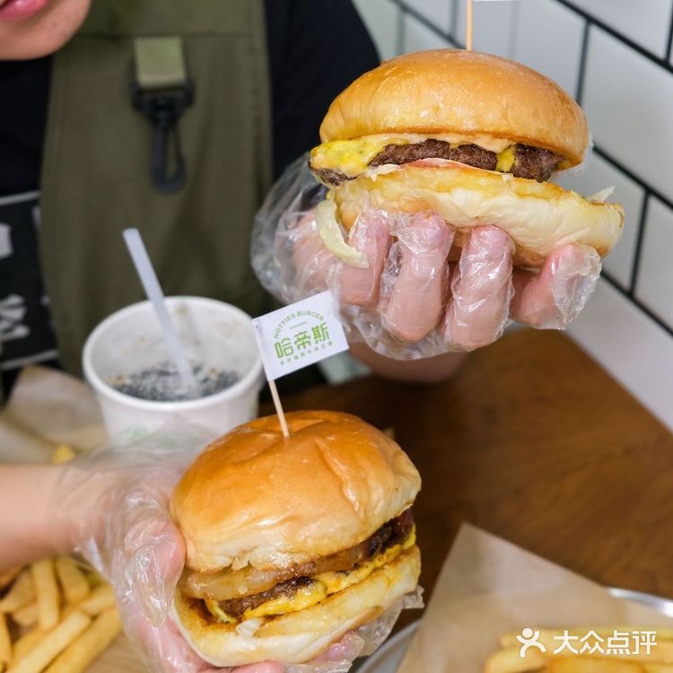 广州第一家🔥哈帝斯汉堡‼️纯手工现煎牛堡绝绝子