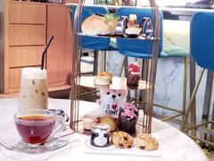 -La Mer Restaurant & Lounge