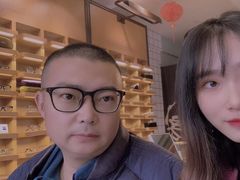 -肆兮眼镜·蔡司·徕卡战略合作店(大坪店)