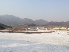 -十三陵雪世界滑雪场