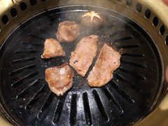 -炼火烤肉店