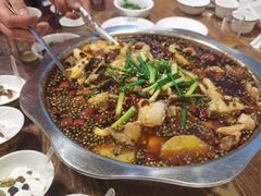 -乡土特色.冷锅鱼.牦牛肉汤锅