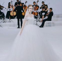 -红丝高端婚礼中心(旗舰店)