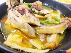 -老娘舅餐厅(黄龙体育中心店)