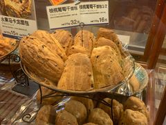 葡萄干核桃面包-都恩客(高岛屋百货店)