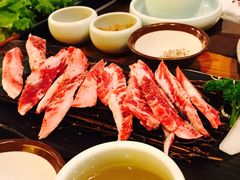 黑牛肋条肉-黑牛の店·和牛烧肉(大悦城店)