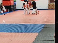 -adidas壹跆运动馆(世纪经贸大厦店)
