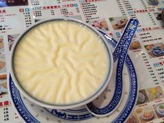 招牌双皮奶任意配-广信牛奶甜品世家(台东店)
