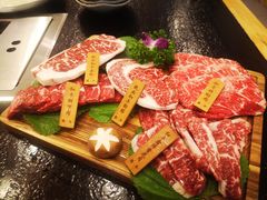 臻品和牛套餐-臻牛烤肉