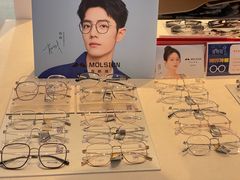 -诺柯视眼镜-蔡司依视路官方工厂店(淞南一店)