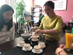 -碧露轩·大益茶体验馆(镇江路店)