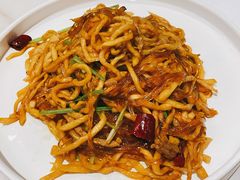酸萝卜炒粉-子霖南山鲜虾面(南山总店)