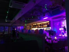 -樱花里音乐餐吧·牛扒椰子鸡(东圃店)