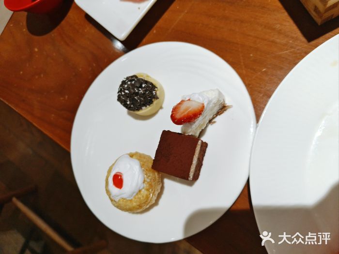 明月东一酒店·菲斯特自助餐厅图片