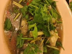 -J Daeng Seafood