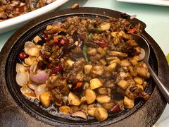 石锅牛蛙-金春禧(世茂国际广场店)
