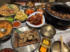 -草家酱蟹炭火烤肉店(珲春南路一店)