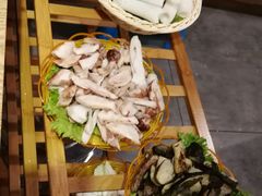-菌海森林·非遗野生菌火锅(西山区滇池路摩根道店)
