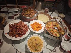 -湘西小馆(滨河路店)