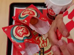 -塔斯汀中国汉堡(夏良地铁口店)