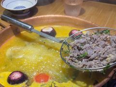 -洱火云南酸菜牛肉火锅(石景山当代商城店)