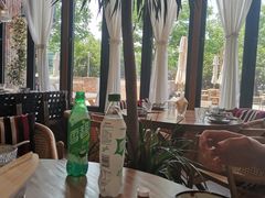 靠窗位-成都娃娃花园餐厅(河西旗舰店)