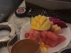 -浅深(世茂滨江精品店)