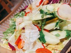 聚点大拌菜-聚点串吧·北京烧烤(赵登禹路店)