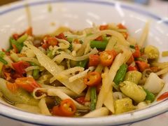 -堂瓦里·33年传统赣菜(第一街区店)