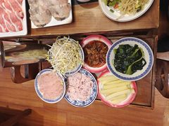 -沸炉重庆老火锅(军事博物馆店)