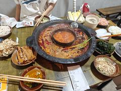 -黄潇洒老火锅(九眼桥宏济巷店)