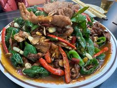 -郑小二山东特色炒鸡店(红小巷店)