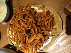 -云海肴·汽锅鸡·云南菜(天山百盛优客店)