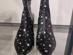 -Max Mara(王府井奥莱·香江小镇店)