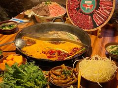 -周小明火锅(黑金冠社区店)