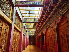 -噶丹松赞林寺
