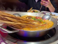 -钢管厂五区小郡肝串串香(奥克斯广场锦城万达店)