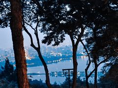 -宝石山