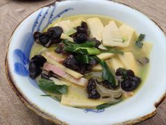 咸肉烧春竹笋-漫渡庄绿岛花园•隐世庭园菜(滨湖店)