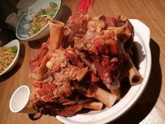 金牌酱棒骨-上关雪東北菜(中房金谊店)