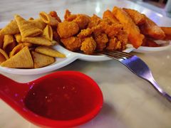 -樱花里音乐餐吧·牛扒椰子鸡(东圃店)