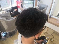 -E.L.K造型momopark店