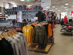 -UNDER ARMOUR(新燕莎奥莱店)