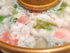 -洞庭洲·防空洞火锅·铜锅涮肉·烧烤(新百广场店)