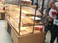 面包甜点陈列柜-Bread Talk 面包新语(荟聚店)