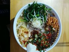 -巍山火巴肉饵丝(大理古城店)