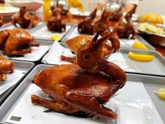 -郑猛记石岐鸽主题餐厅(长江店)