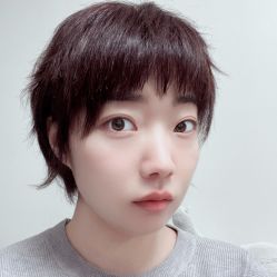 -虫二·专注健康烫染沙龙