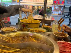 -拈签一笑黄牛肉辣卤串串